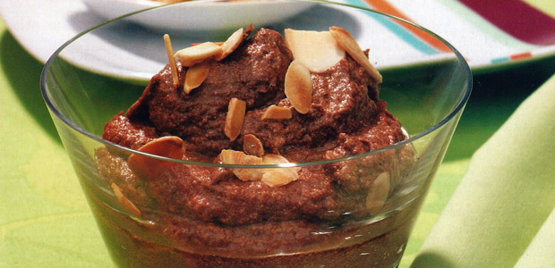 Mousse de Chocolate com Amêndoas